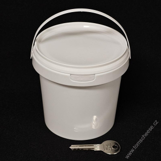 Kelímek bílý s víčkem a uchem - 0,6 l